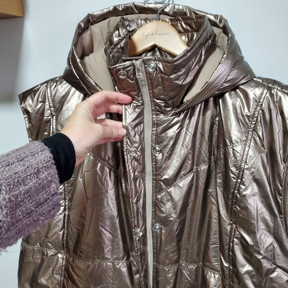 ANTHROPOLOGIE Daily Practice Metallic Puffer Vest Hooded Crop Gold Women's Large - Picture 7 of 14